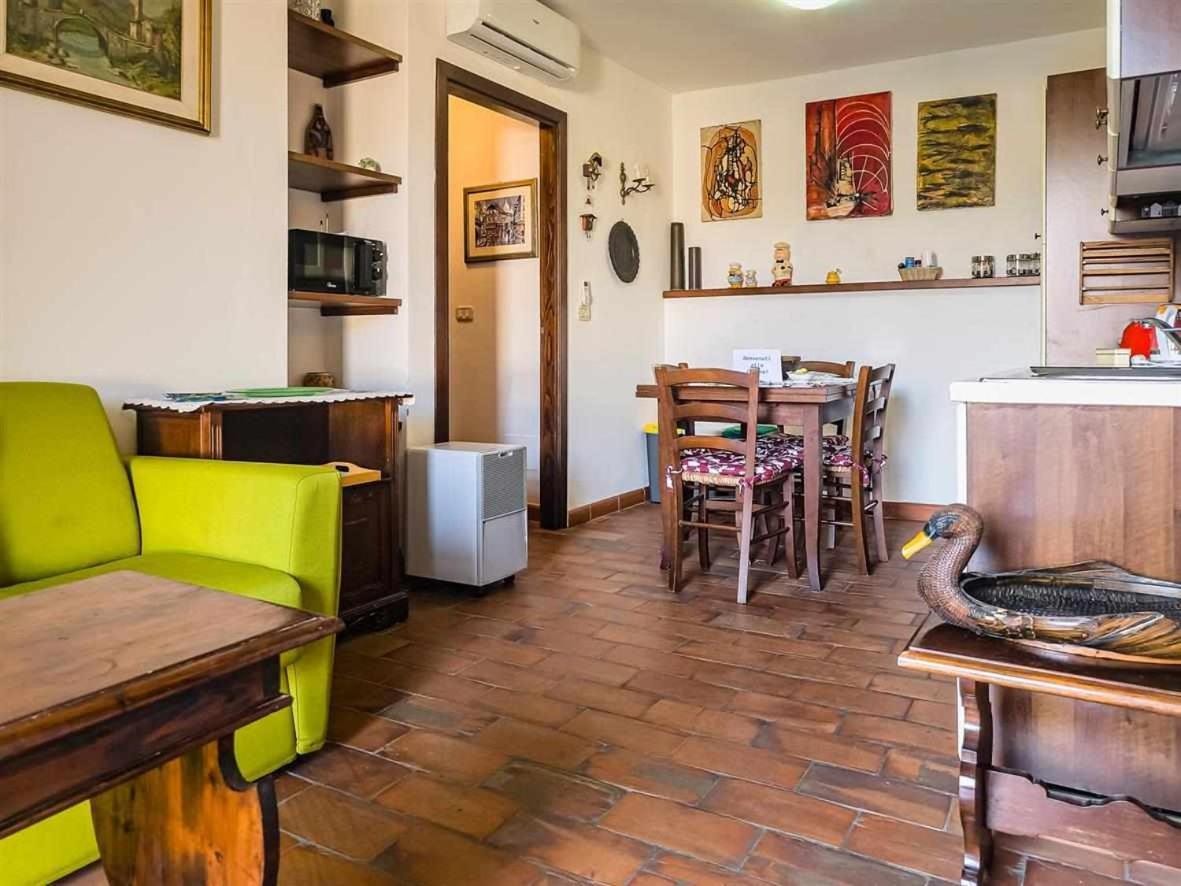 La Casina Di Rosi Vivere Nellantico Borgo Castiglione della Pescaia Luaran gambar